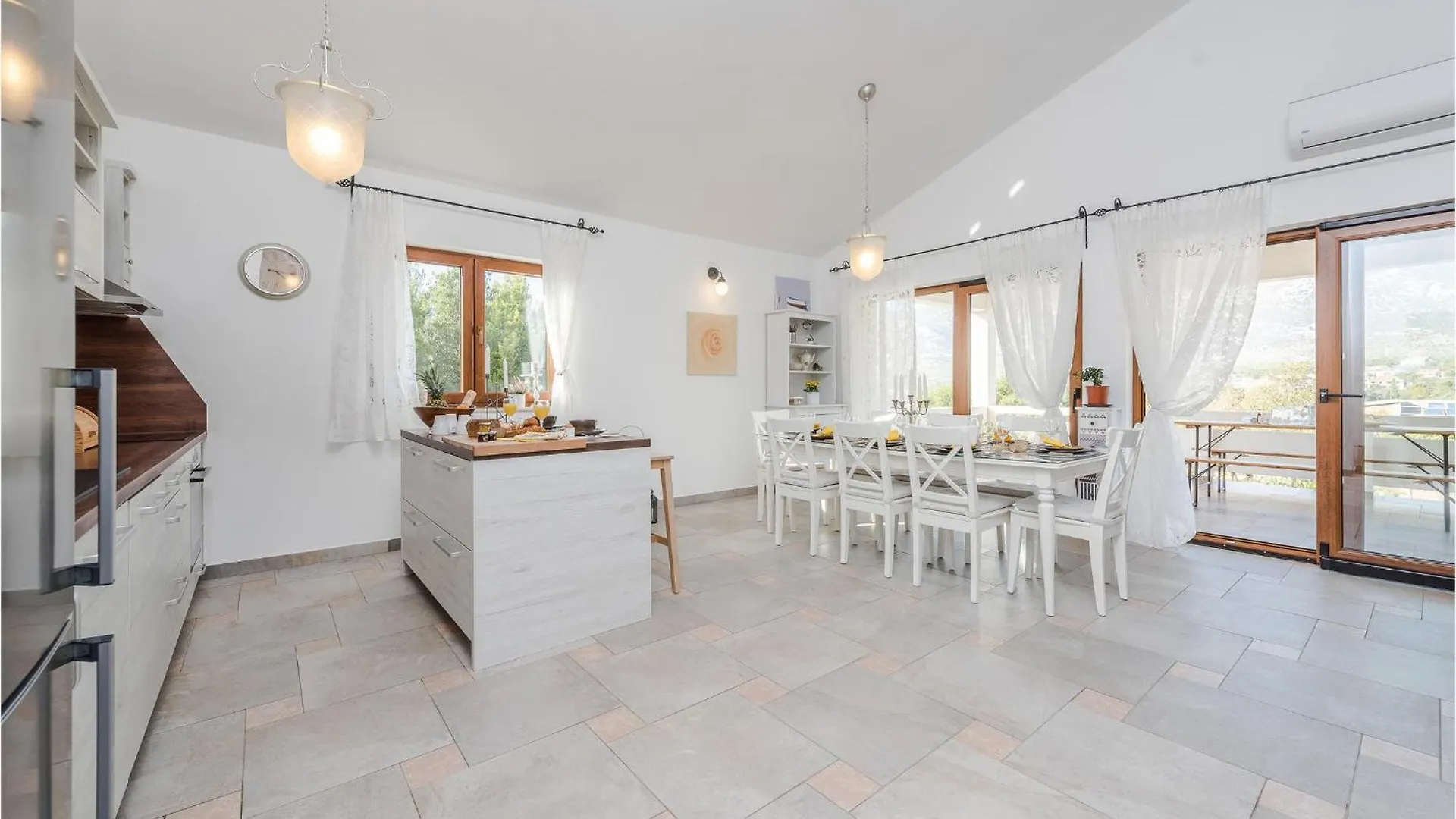 Amazing Home In Rovanjska With House Sea View Holiday home