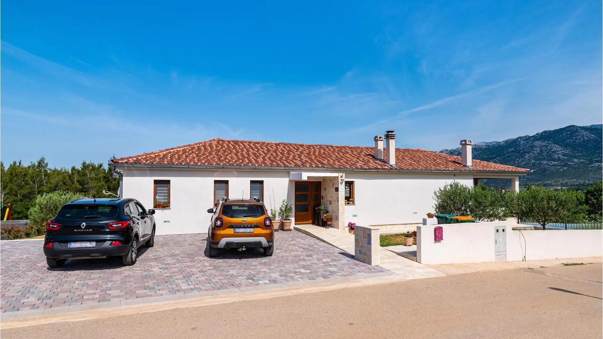 Amazing Home In Rovanjska With House Sea View