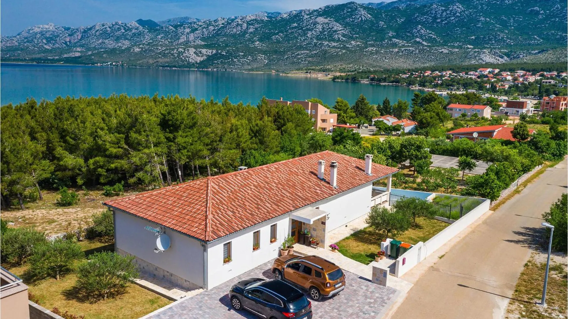 Amazing Home In Rovanjska With House Sea View Holiday home