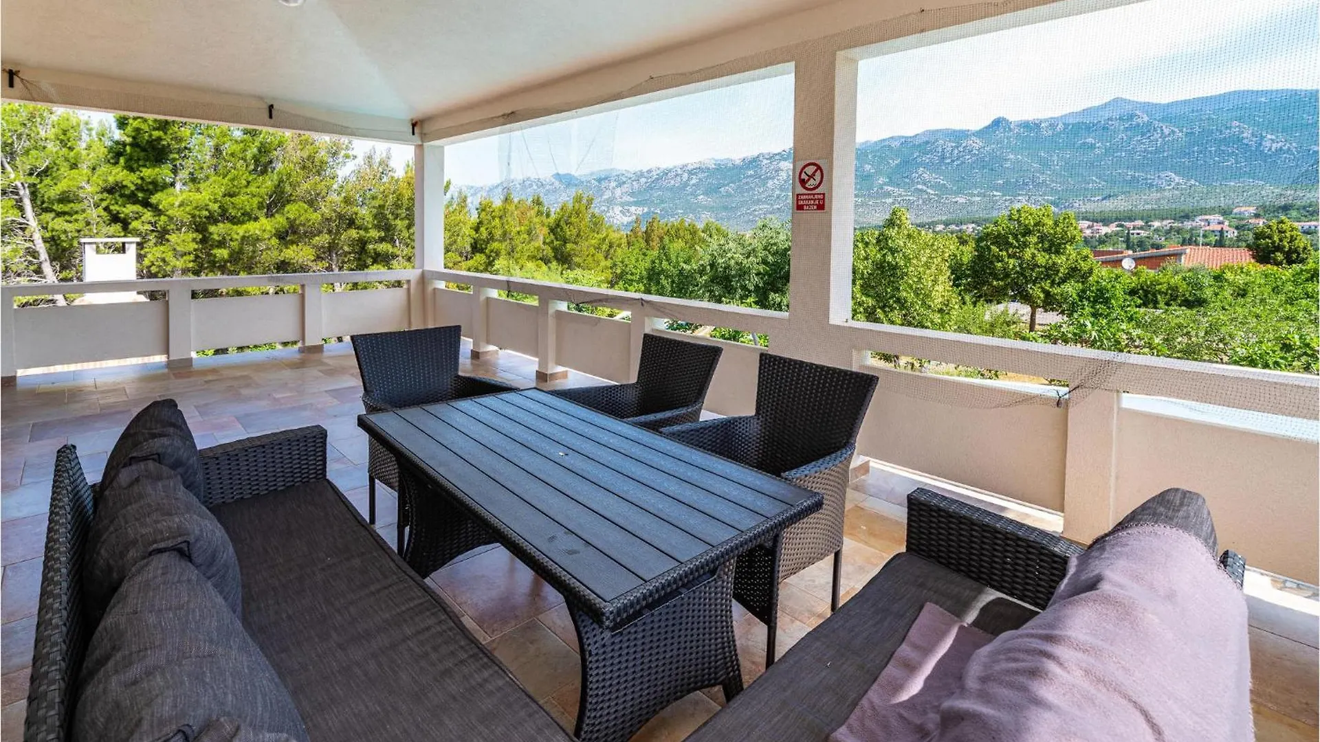 Amazing Home In Rovanjska With House Sea View